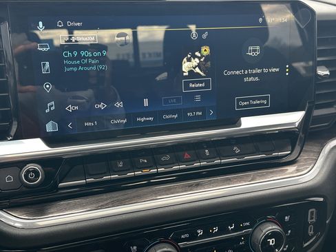 Certified 2025 Chevrolet Silverado 2500 LTZ w/ LTZ Plus Package image 30