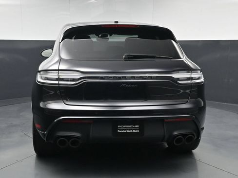 Certified 2025 Porsche Macan AWD/4WD image 11