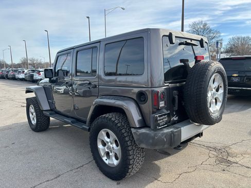 Used 2014 Jeep Wrangler Unlimited Sahara w/ Dual Top Group image 5