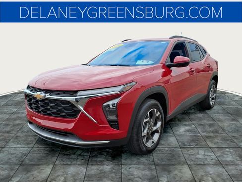 Used 2026 Chevrolet Trax LT w/ LT Convenience Package FWD image 7