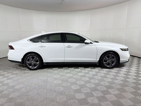 Certified 2023 Honda Accord EX image 8