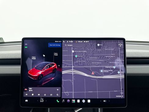 Used 2026 Tesla Model Y Long Range AWD/4WD image 4
