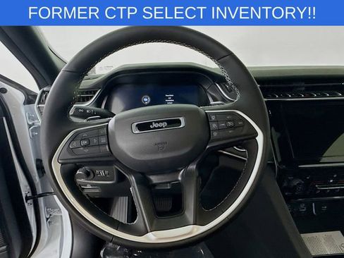 New 2025 Jeep Grand Cherokee L Laredo w/ Luxury Tech Group I image 11