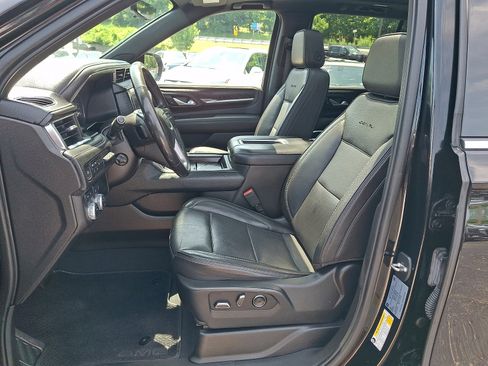 Used 2021 GMC Yukon Denali w/ Denali Premium Package AWD/4WD image 15