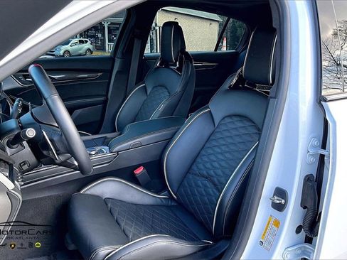 Used 2023 Cadillac CT5 V Blackwing w/ Carbon Fiber Package 2 image 25