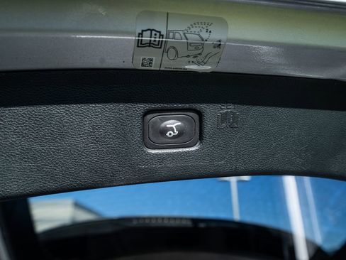 Used 2018 Ford Edge Titanium w/ Equipment Group 302A image 47