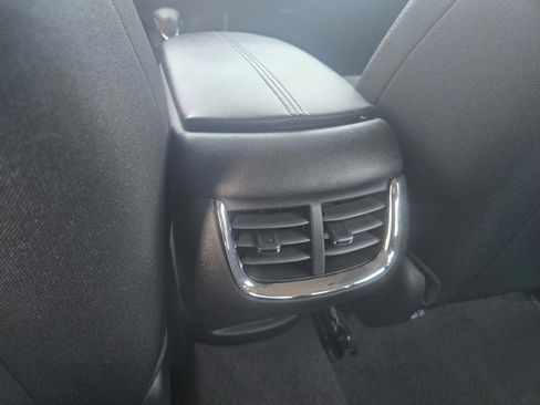Used 2024 Chevrolet Malibu LT FWD image 6