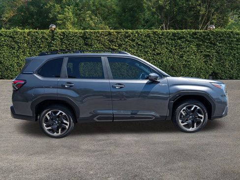 New 2026 Subaru Forester Touring AWD/4WD image 3