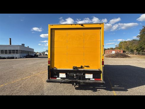 Used 2021 GMC Savana 3500 Extended w/ Power Convenience Package image 24