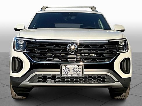 New 2026 Volkswagen Atlas Cross Sport SE FWD image 3