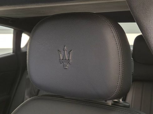 Used 2023 Maserati Quattroporte GT RWD image 34