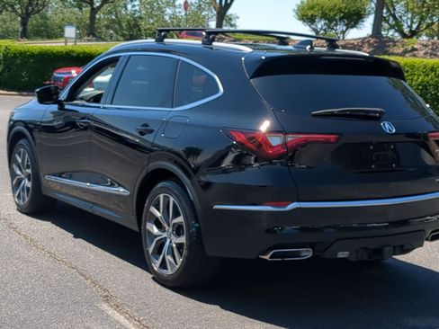 Used 2024 Acura MDX SH-AWD w/ Technology Package image 8