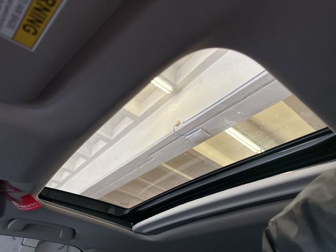 Used 2024 Honda Civic EX image 5