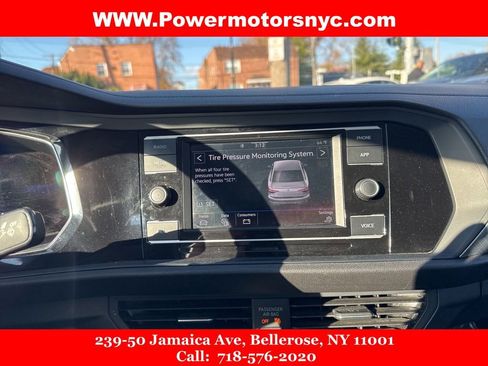Used 2022 Volkswagen Jetta SE image 36