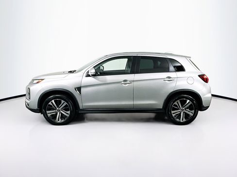 Used 2025 Mitsubishi Outlander Sport SE image 4