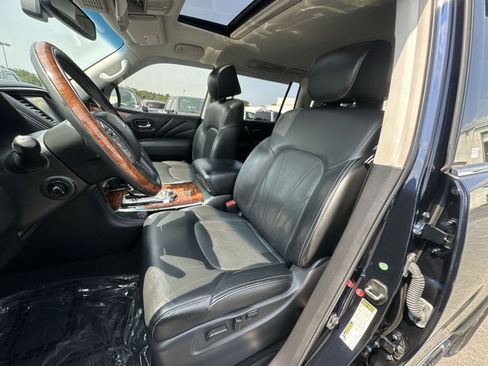 Used 2017 INFINITI QX80 4WD w/ Deluxe Technology Package image 21