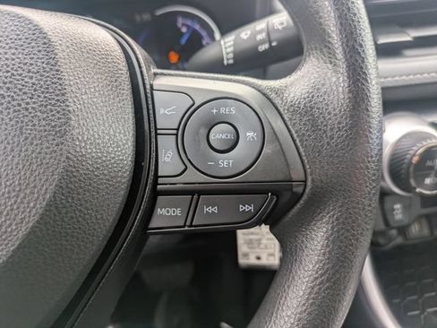 Used 2024 Toyota RAV4 LE AWD/4WD image 20