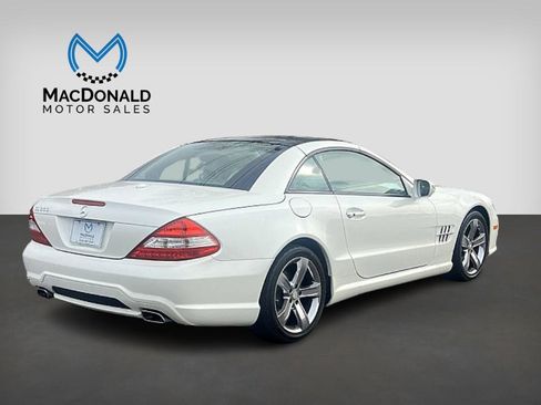 Used 2009 Mercedes-Benz SL 550 image 4
