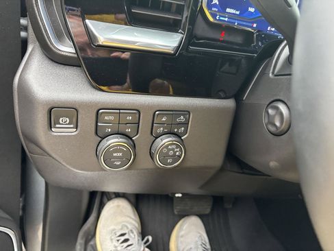 Used 2024 Chevrolet Silverado 1500 LTZ image 17