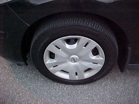 Used 2010 Nissan Versa 1.8 S w/ PWR Plus Pkg image 6