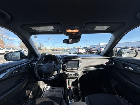 Used 2023 Chevrolet TrailBlazer RS w/ Convenience Package image 21