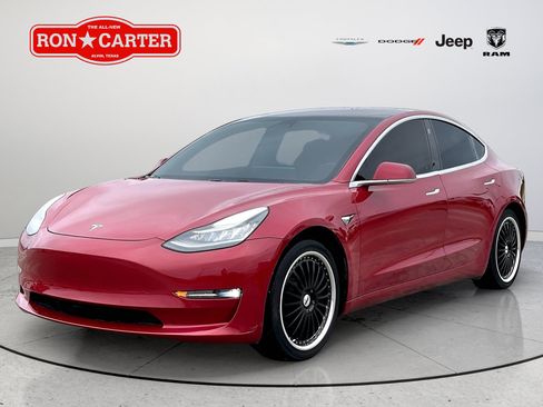 Used 2018 Tesla Model 3 Long Range RWD image 3