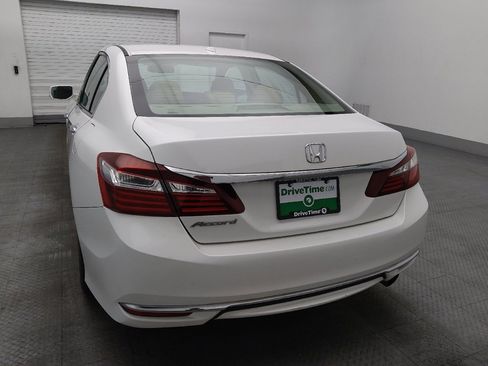 Used 2016 Honda Accord EX-L image 6