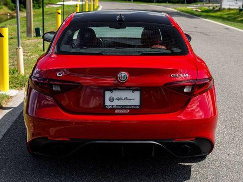 Used 2021 Alfa Romeo Giulia Ti Sport AWD/4WD image 4