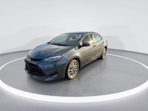 Used 2019 Toyota Corolla XLE image 4