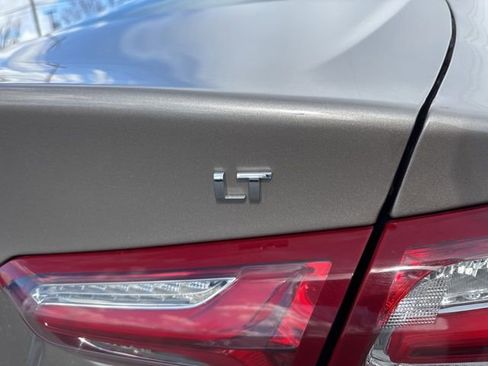 Used 2024 Chevrolet Malibu LT FWD image 10