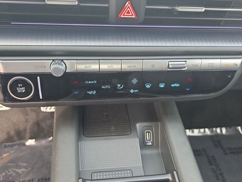 New 2025 Hyundai Ioniq 6 Limited image 29