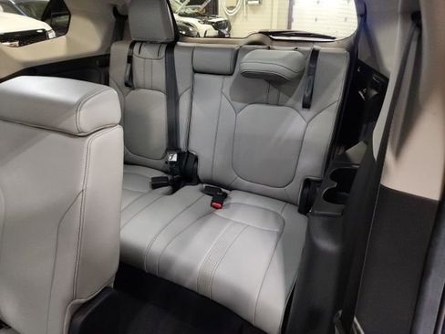 Certified 2025 Honda Pilot EX-L image 22