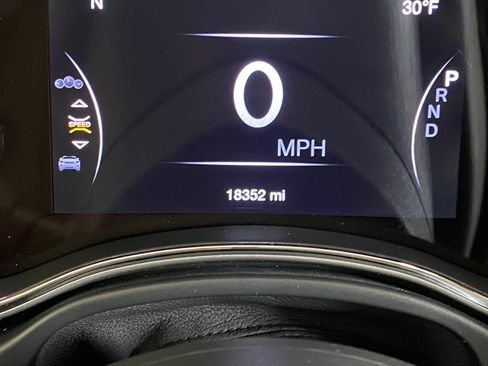 Used 2021 Jeep Grand Cherokee Limited w/ Premium Lighting Group image 22