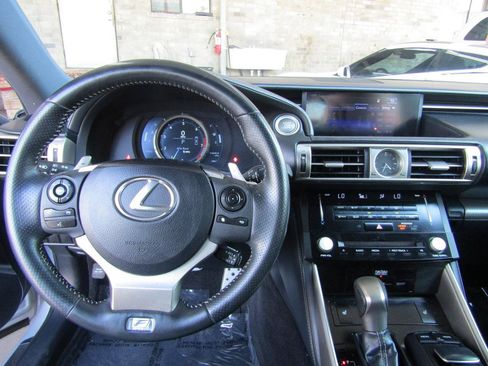 Used 2014 Lexus IS 250 RWD image 16