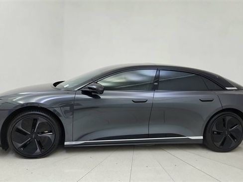 Used 2022 Lucid Air Grand Touring image 3