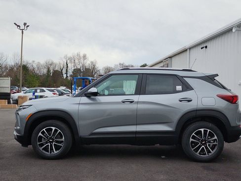 New 2026 Chevrolet TrailBlazer LT w/ LPO, Blackout Package image 2