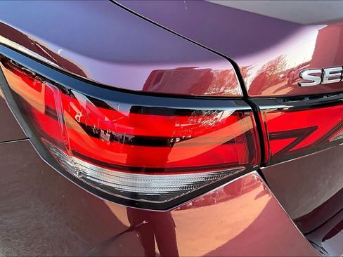 Used 2025 Nissan Sentra SV w/ All-Weather Package FWD image 19