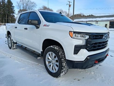 Used 2022 Chevrolet Silverado 1500 LT Trail Boss w/ Protection Package image 7