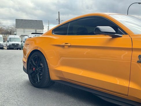 Used 2022 Ford Mustang Shelby GT500 w/ Technology Package image 30