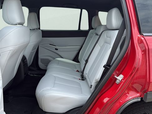 New 2026 Jeep Cherokee Limited AWD/4WD image 13