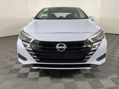 New 2025 Nissan Versa SV w/ Trunk Package