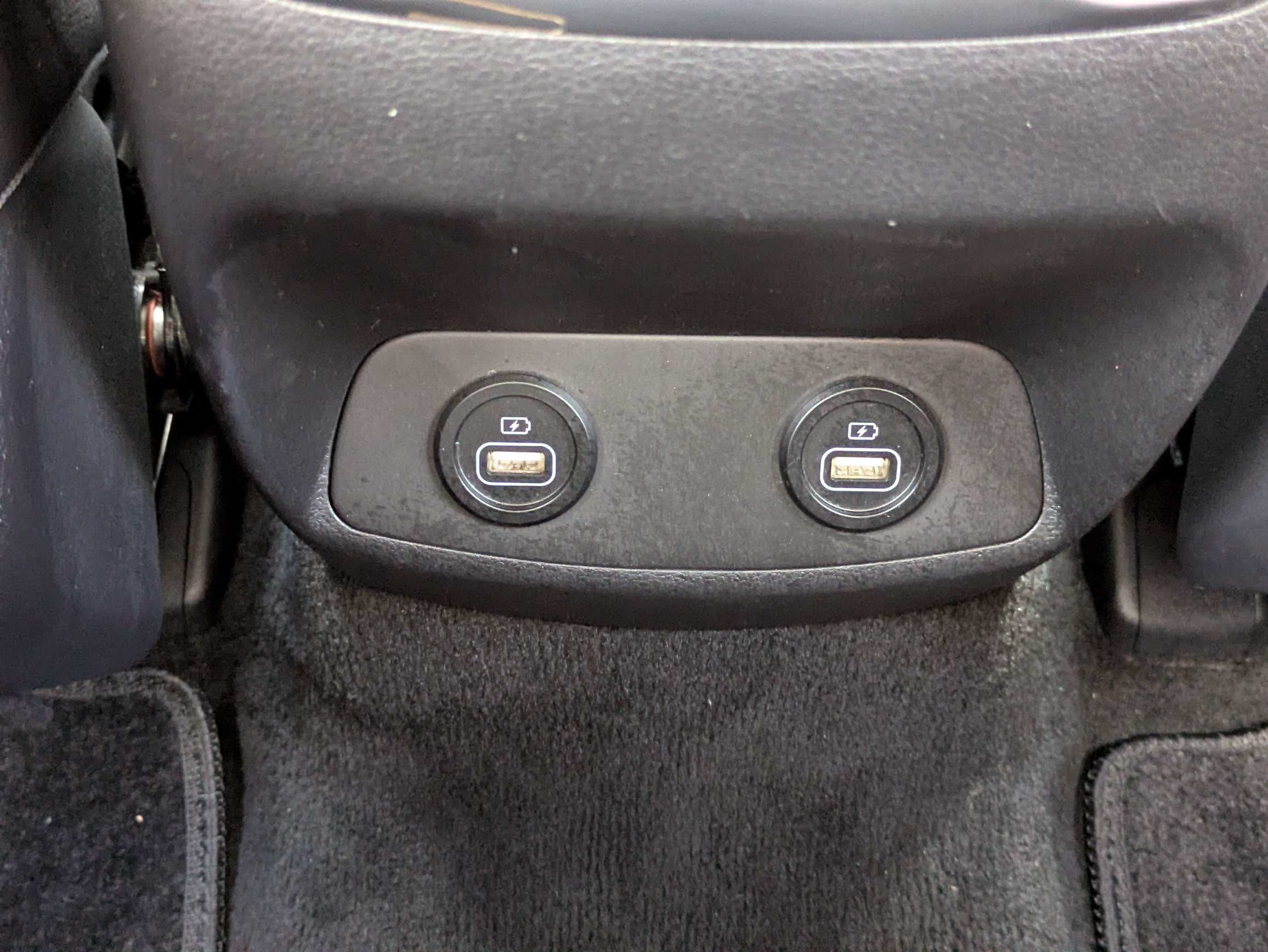 Used 2023 Hyundai Santa Fe SEL w/ Premium Package FWD image 36