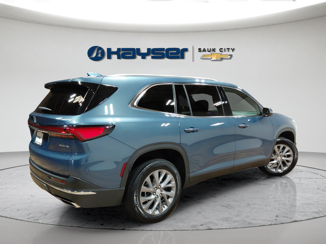 Used 2025 Buick Enclave Preferred FWD image 7