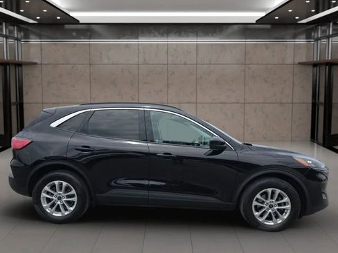 Used 2021 Ford Escape SE w/ Convenience Package AWD/4WD image 8