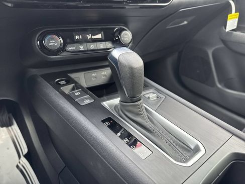 New 2026 Nissan Kicks SV FWD image 20