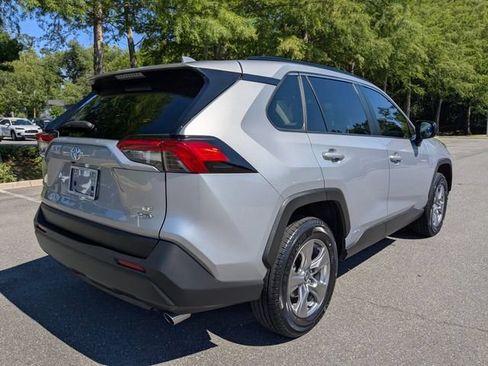 Used 2025 Toyota RAV4 LE AWD/4WD image 8