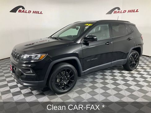 Certified 2023 Jeep Compass Altitude image 4