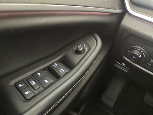 Used 2022 Jeep Grand Cherokee Limited AWD/4WD image 31