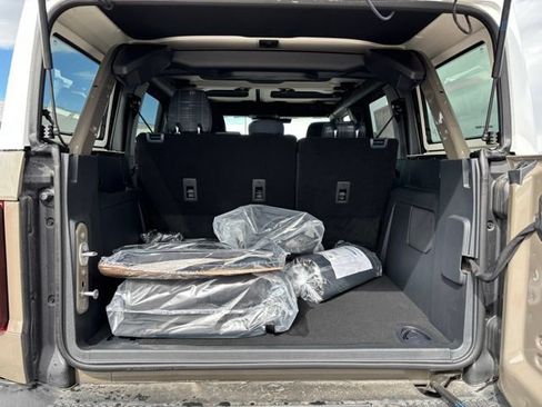 New 2026 Ford Bronco Heritage Edition AWD/4WD image 17