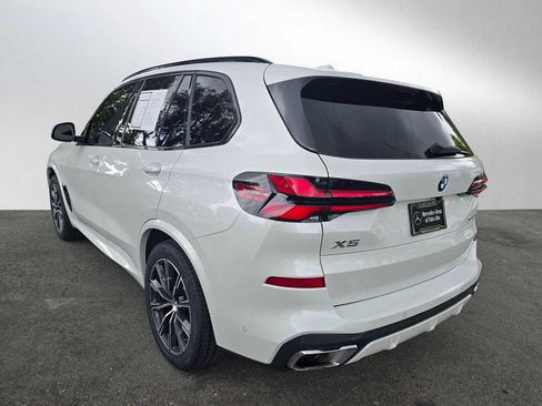 Used 2025 BMW X5 xDrive40i AWD/4WD image 5